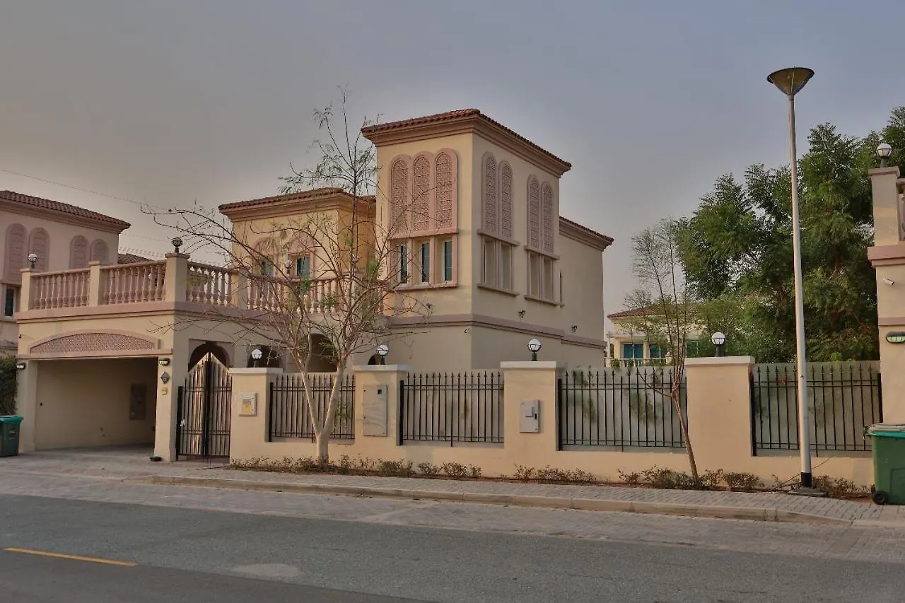 2 Bedroom Villa With Huge Garden Dubai