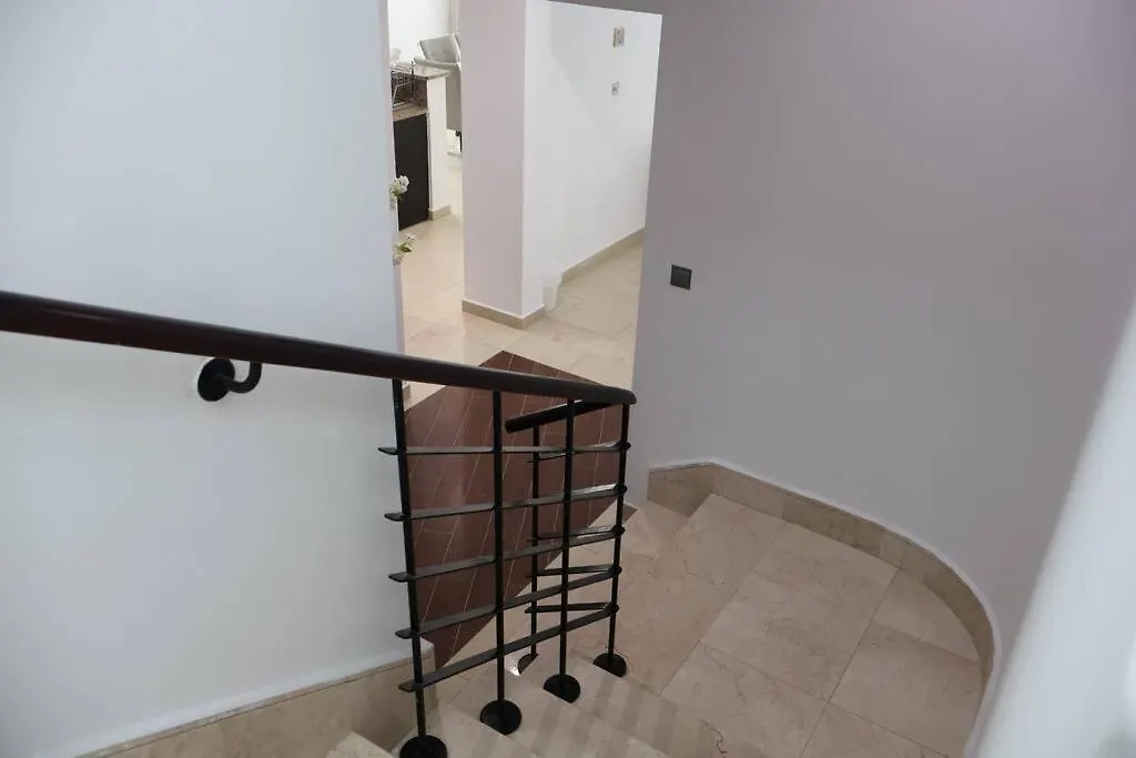 2 Bedroom Villa With Huge Garden Dubai
