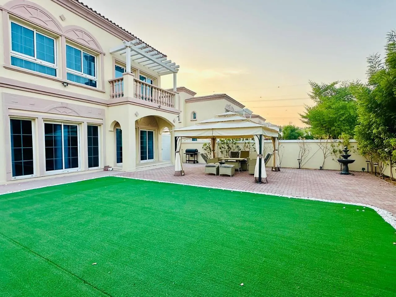 2 Bedroom Villa With Huge Garden Dubai