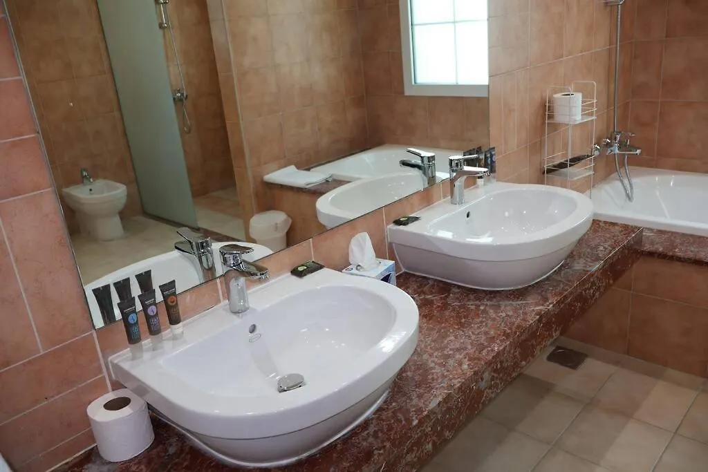 2 Bedroom Villa With Huge Garden Dubai Forenede Arabiske Emirater