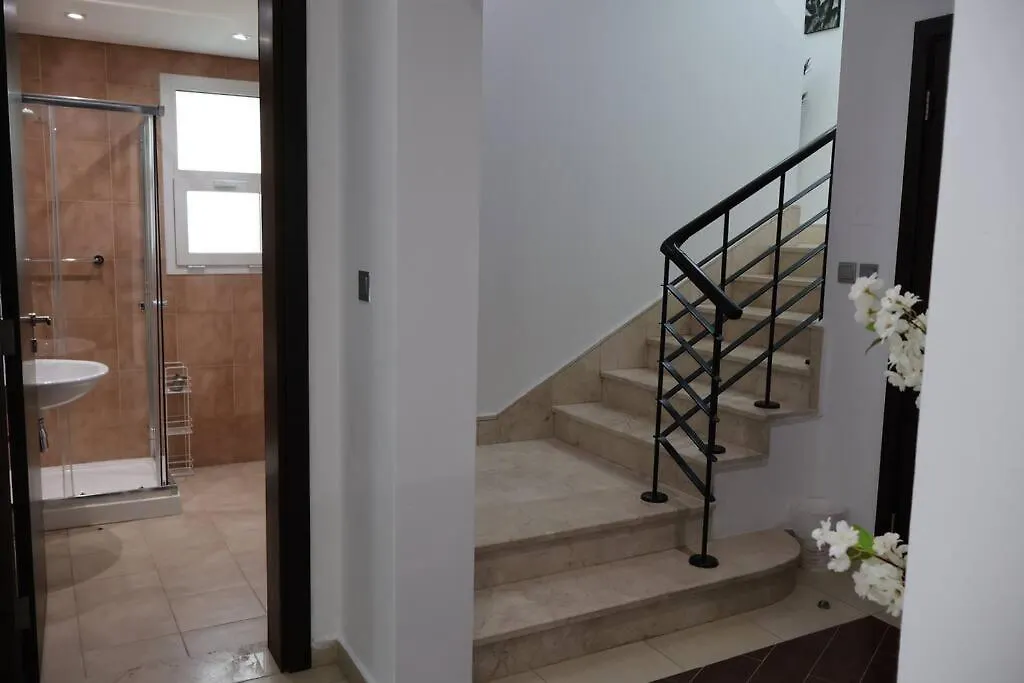 2 Bedroom Villa With Huge Garden Dubai